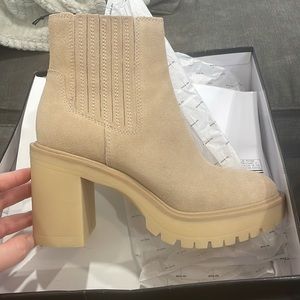 Dolce Vita caster h2o dune suede bootie